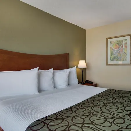 Baymont By Wyndham Panama City Beach Esterno foto